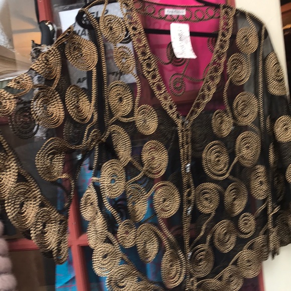 Black & gold lace bolero jacket - Picture 5 of 5